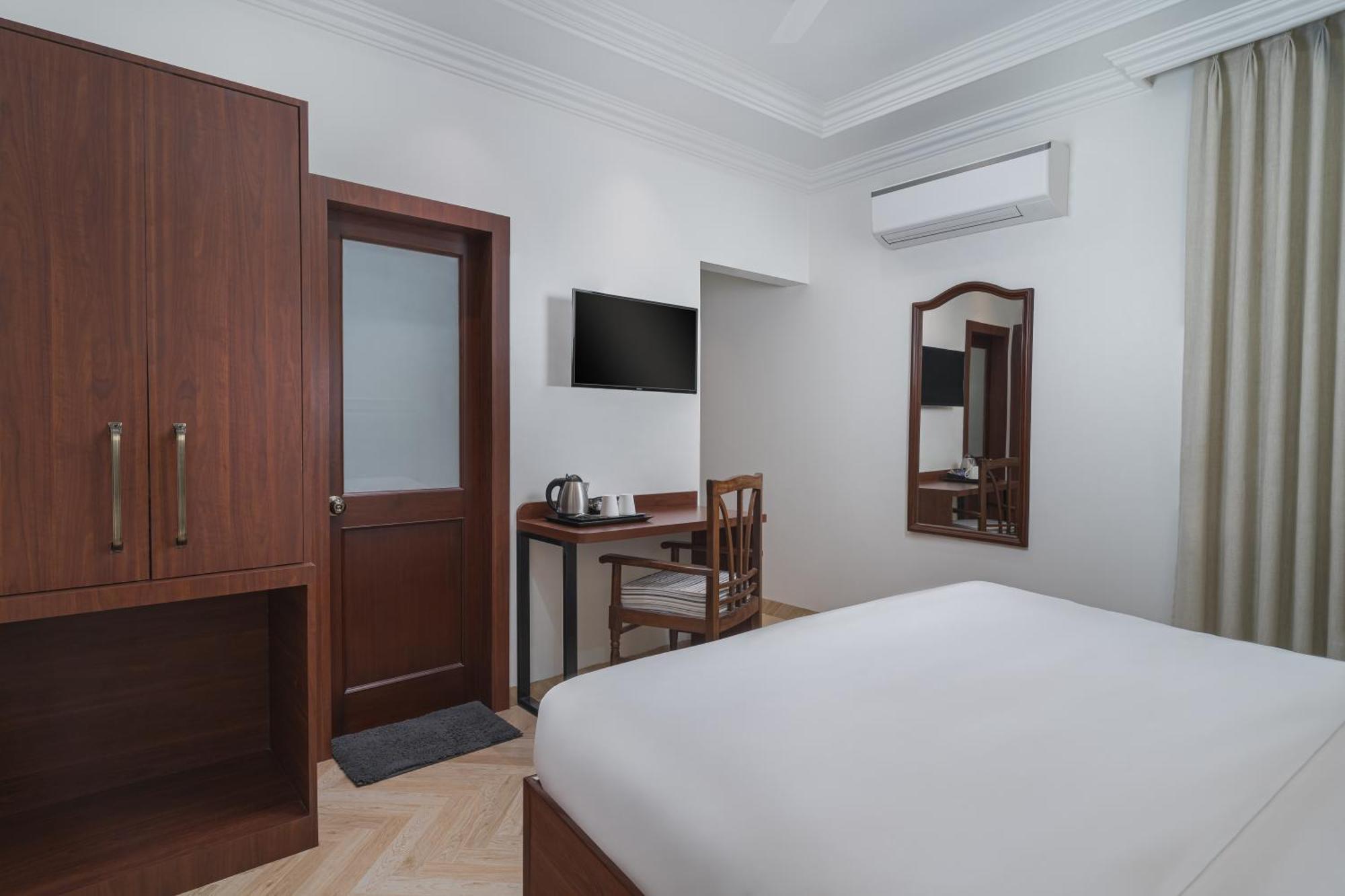 Ganga Maiya Hotel