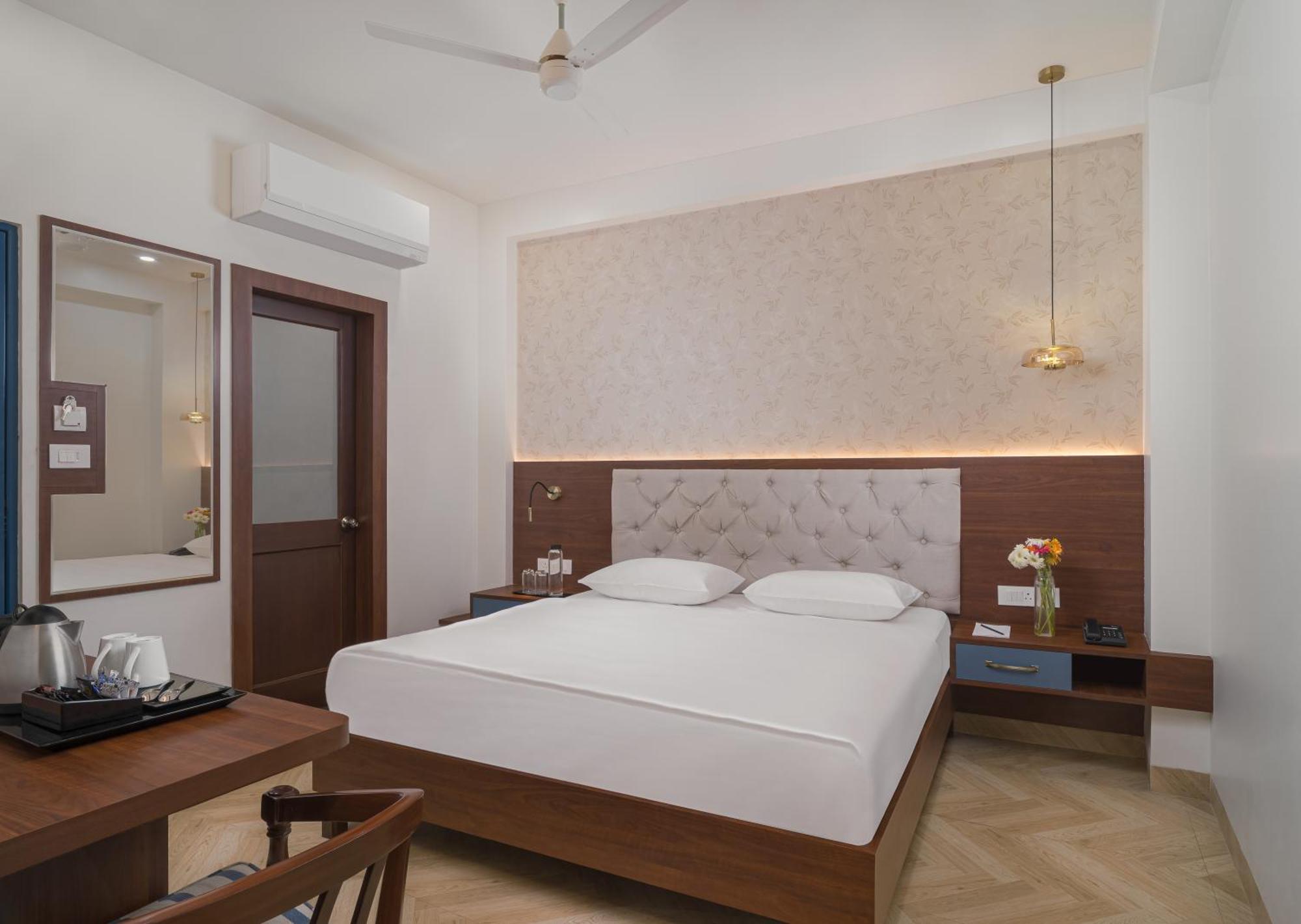 Hotel Ganga Maiya 2*